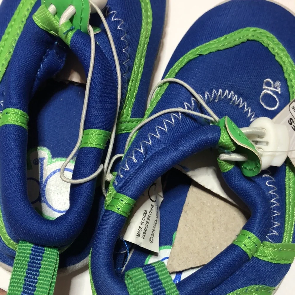 OP Water Shoes Boys Size 7/8 Medium